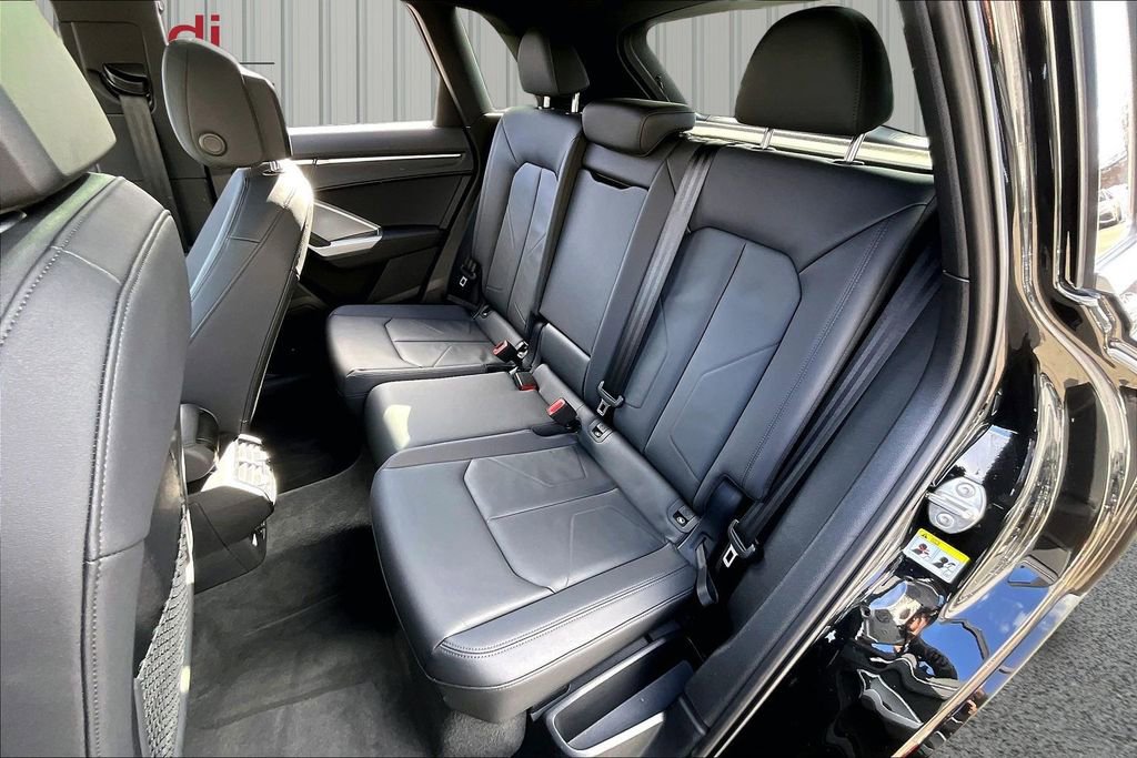 Used 2025 Audi Q3 2.0T Premium Plus w/ Premium Plus Package image 22