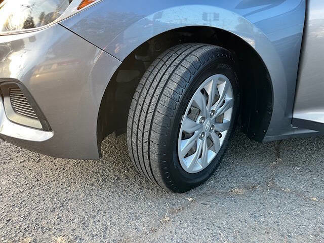 Used 2019 Hyundai Accent SE image 19