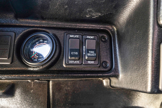 Used 1996 HUMMER H1 4-Door Open Top AWD/4WD image 32