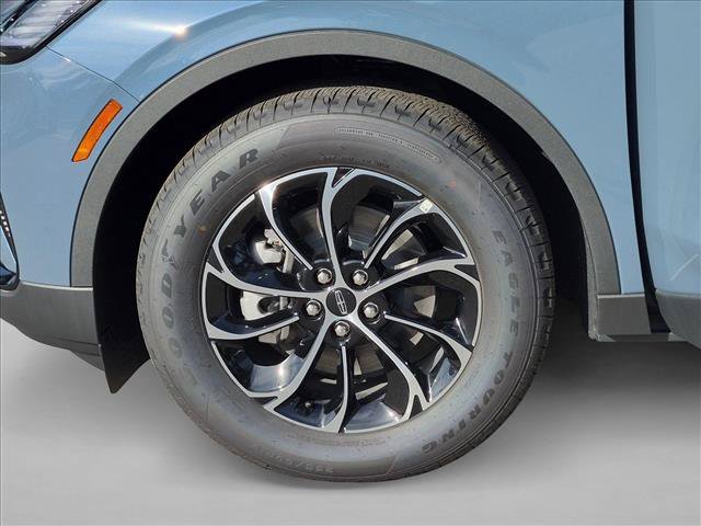 New 2026 Lincoln Nautilus Premier w/ Equipment Group 102A AWD/4WD image 16