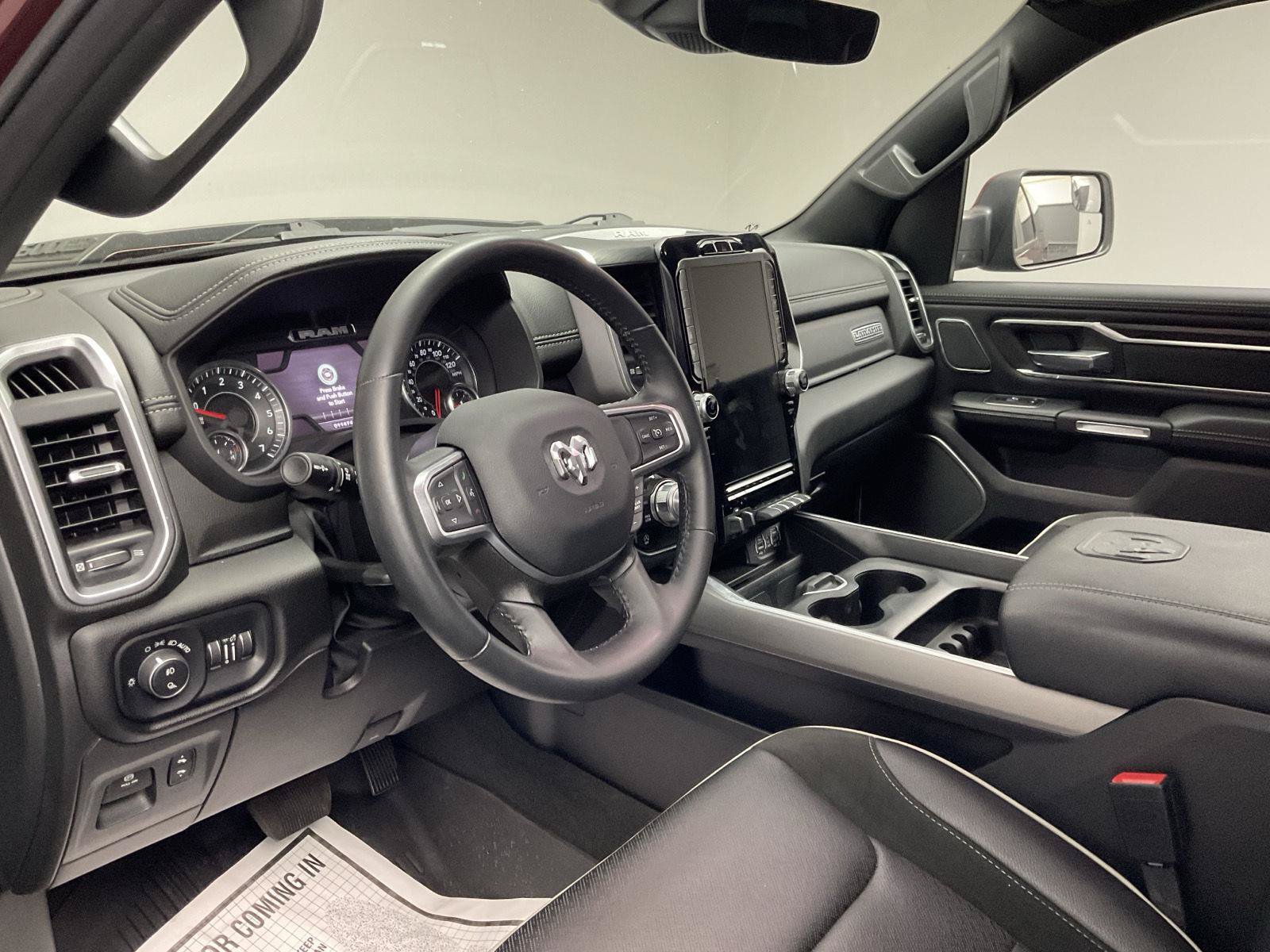 Used 2023 RAM 1500 Laramie AWD/4WD image 11