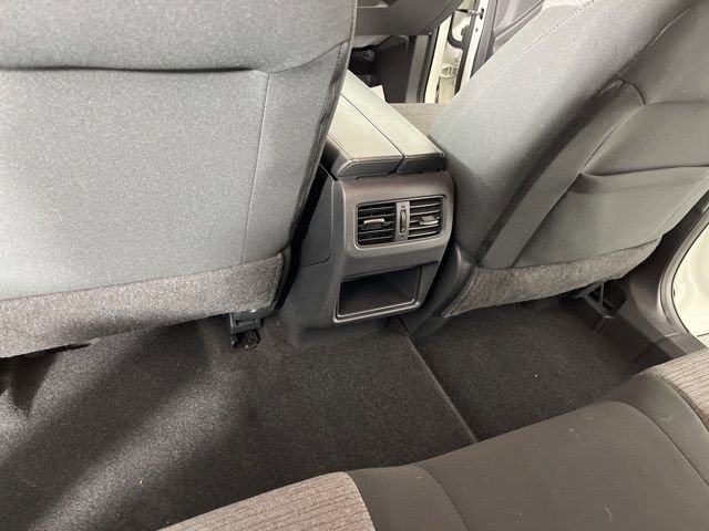 Used 2021 Nissan Rogue S image 44