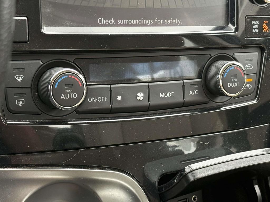 Used 2016 Nissan Maxima 3.5 SV image 18