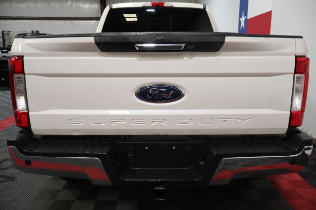 Used 2019 Ford F250 Lariat w/ Lariat Value Package AWD/4WD image 12