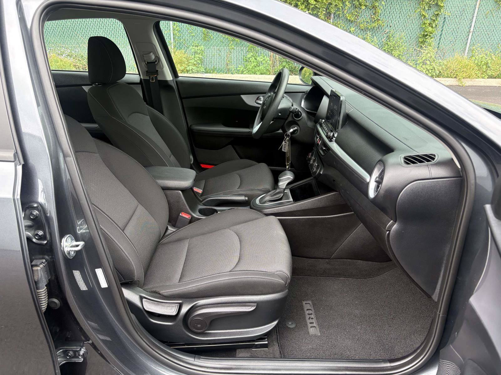 Certified 2023 Kia Forte LXS w/ LXS Technology Package FWD image 23