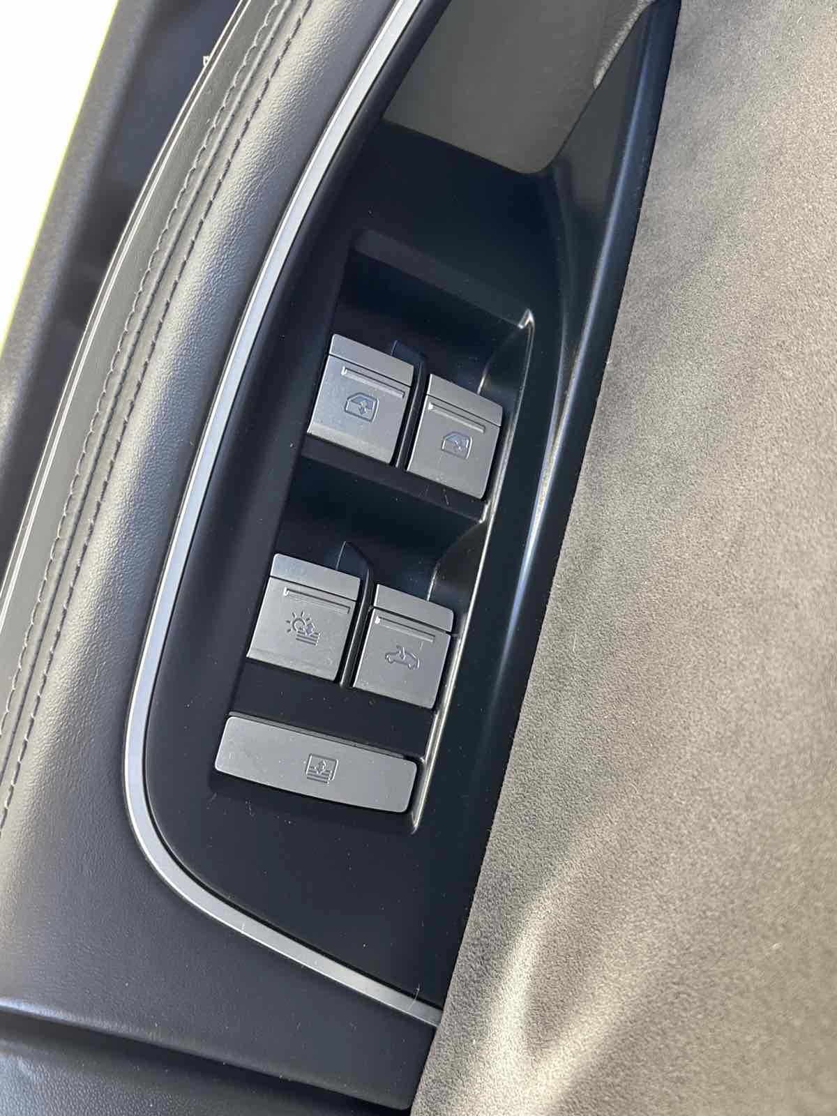 Used 2019 Audi A8 L 3.0T w/ Executive Package AWD/4WD image 14