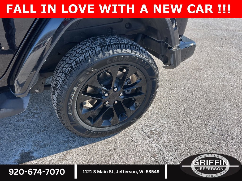 Used 2021 Jeep Wrangler Unlimited Sahara image 12