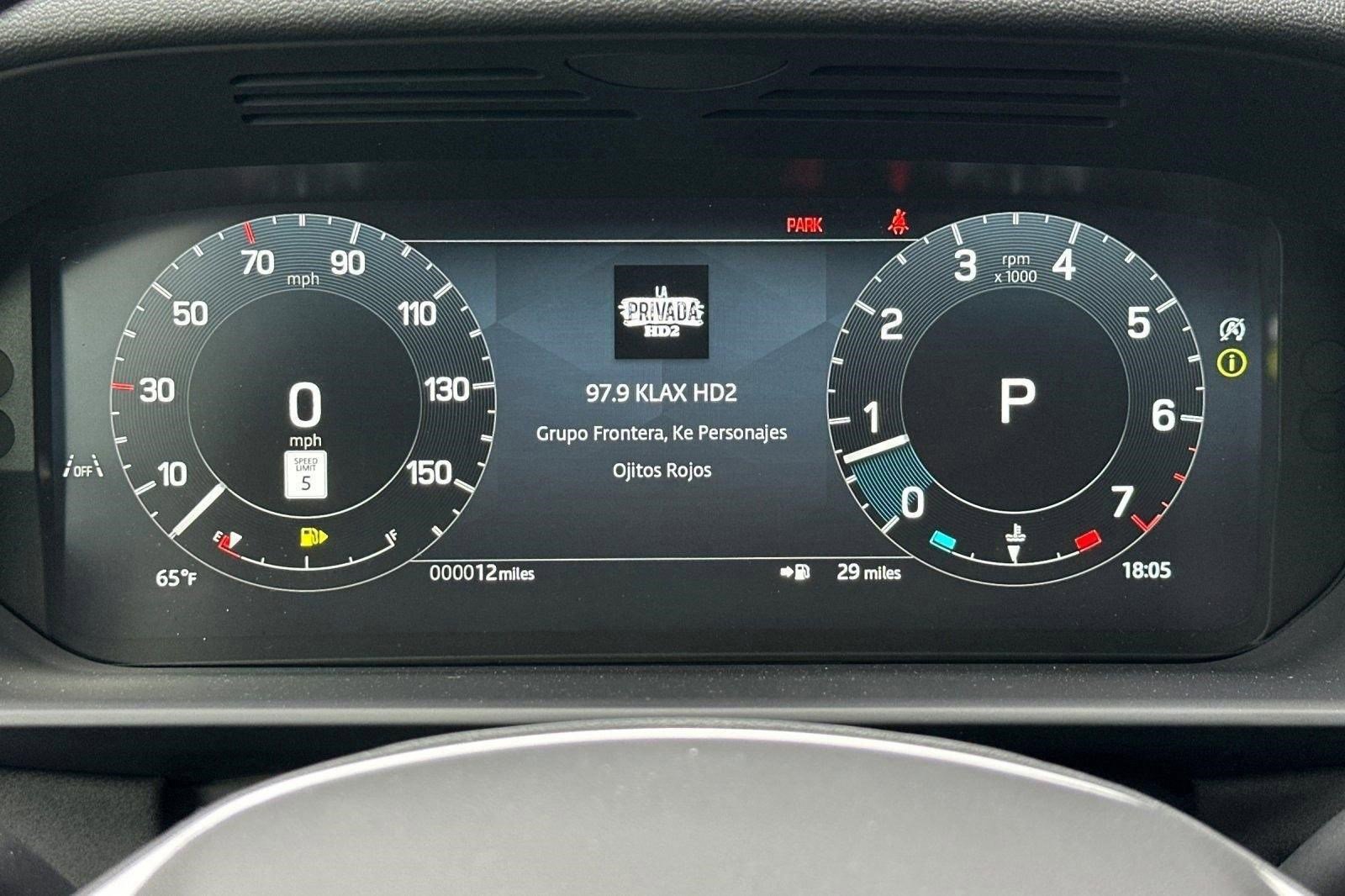 New 2026 Land Rover Discovery S AWD/4WD image 18