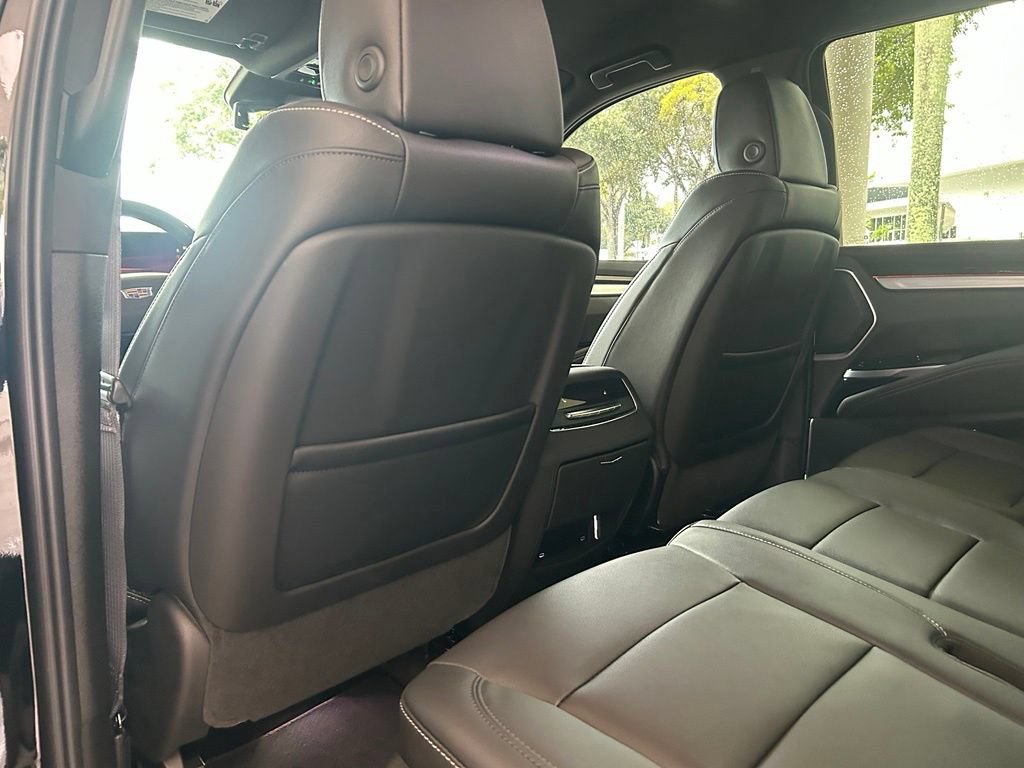 Used 2026 Cadillac Escalade 4WD image 39
