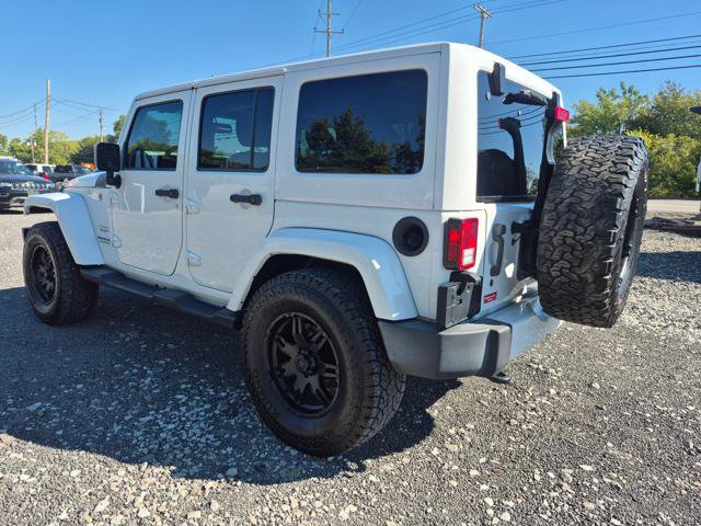 Used 2016 Jeep Wrangler Unlimited Sahara w/ Connectivity Group AWD/4WD image 4