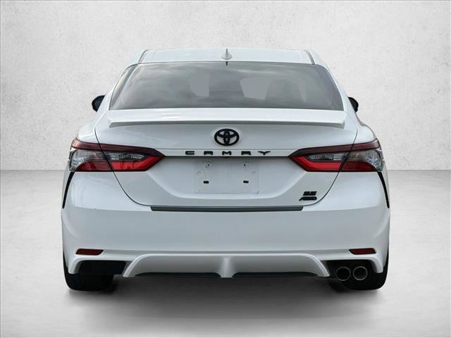 Used 2022 Toyota Camry SE w/ Cold Weather Package image 6