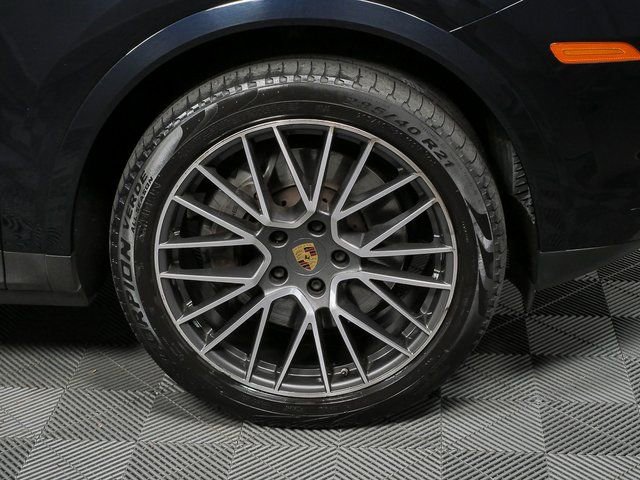 Certified 2022 Porsche Cayenne S image 39