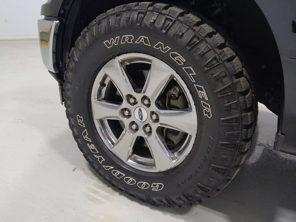 Used 2019 Ford F150 XLT w/ Equipment Group 302A Luxury AWD/4WD image 31