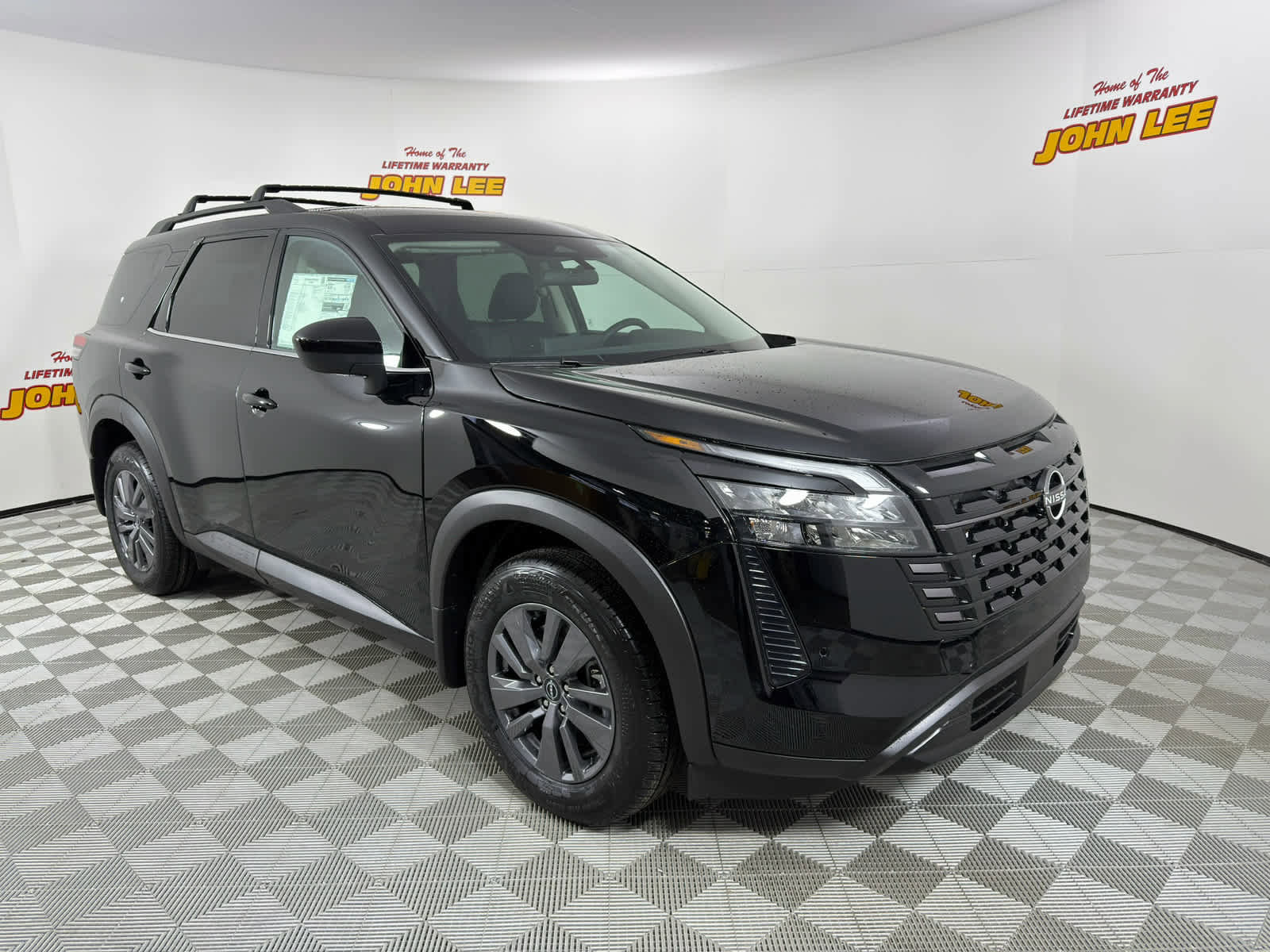 New 2026 Nissan Pathfinder SV image 8