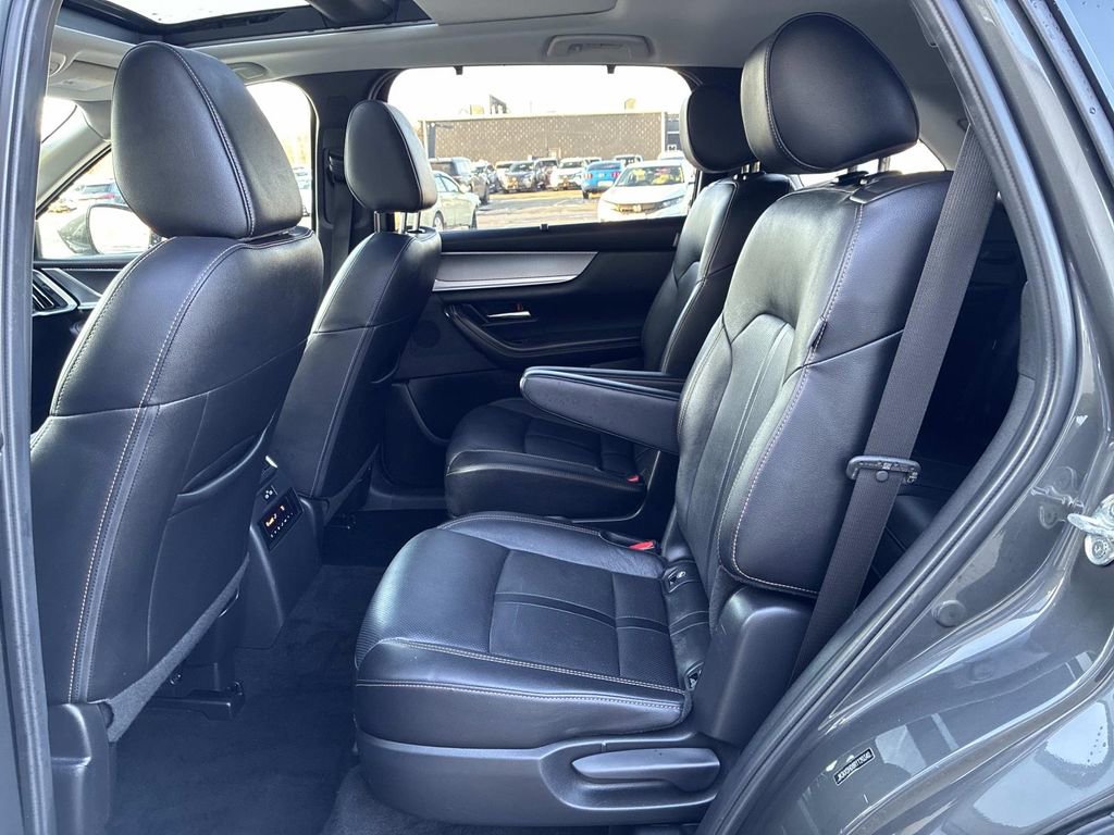 Used 2024 MAZDA CX-90 3.3 Turbo w/ Premium Package image 18