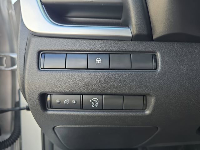 Used 2023 Nissan Rogue SV image 22