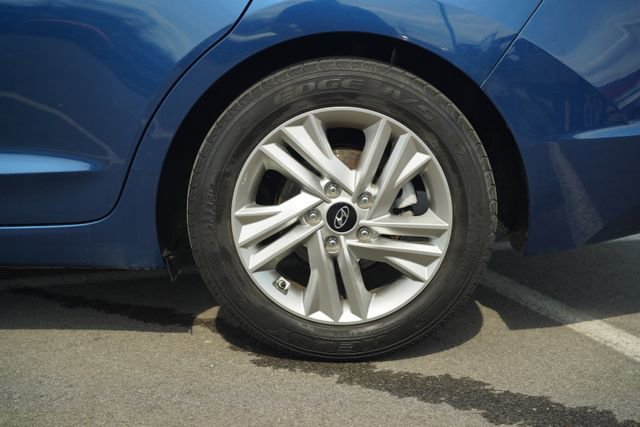 Used 2020 Hyundai Elantra SEL image 38