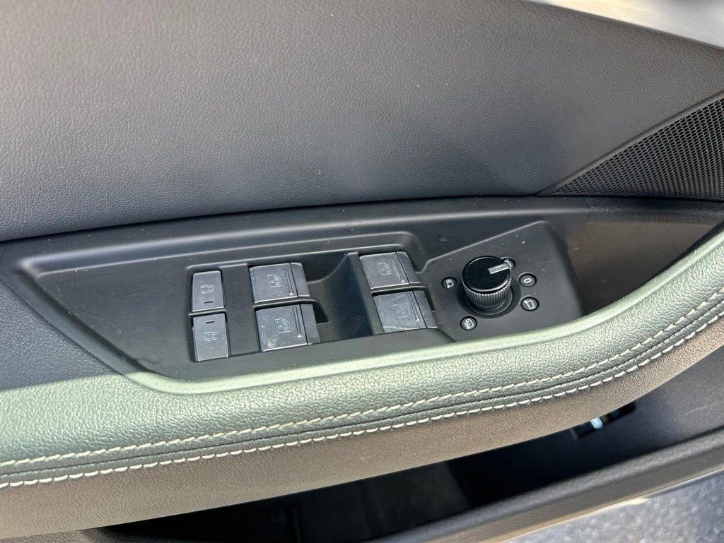 Used 2019 Audi e-tron Premium Plus AWD/4WD image 17