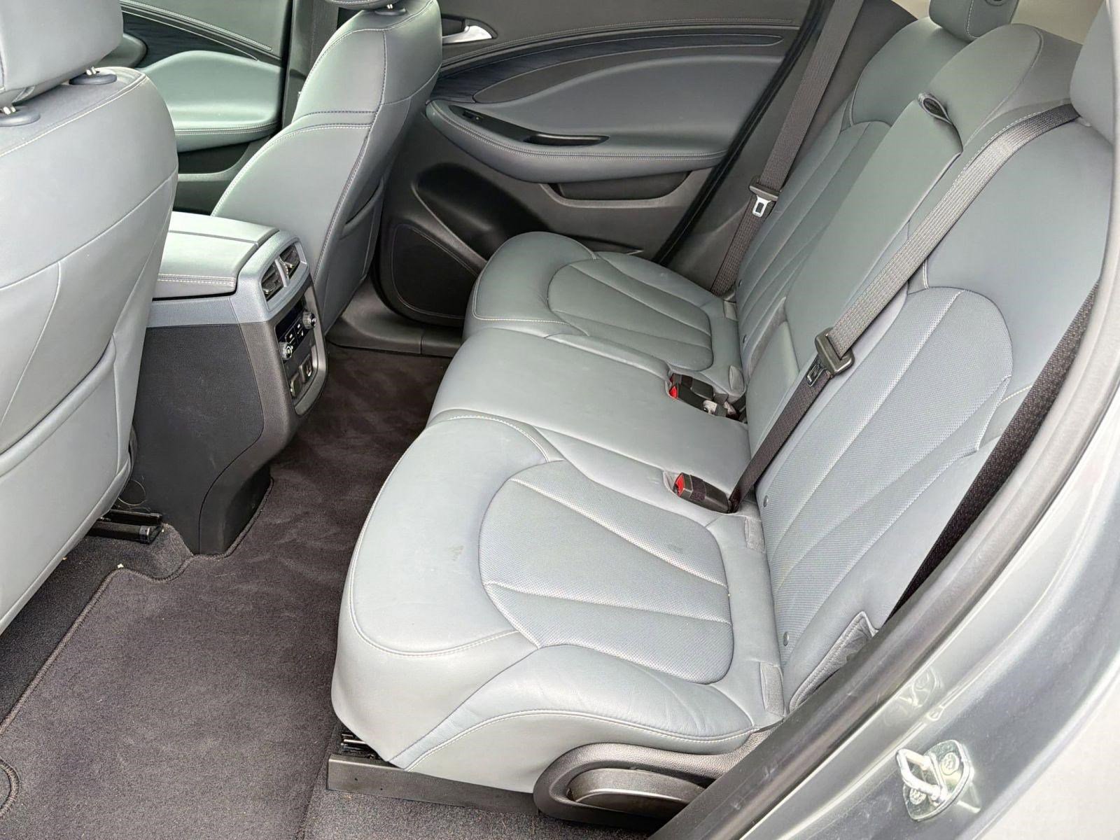 Used 2020 Buick Envision Essence image 15