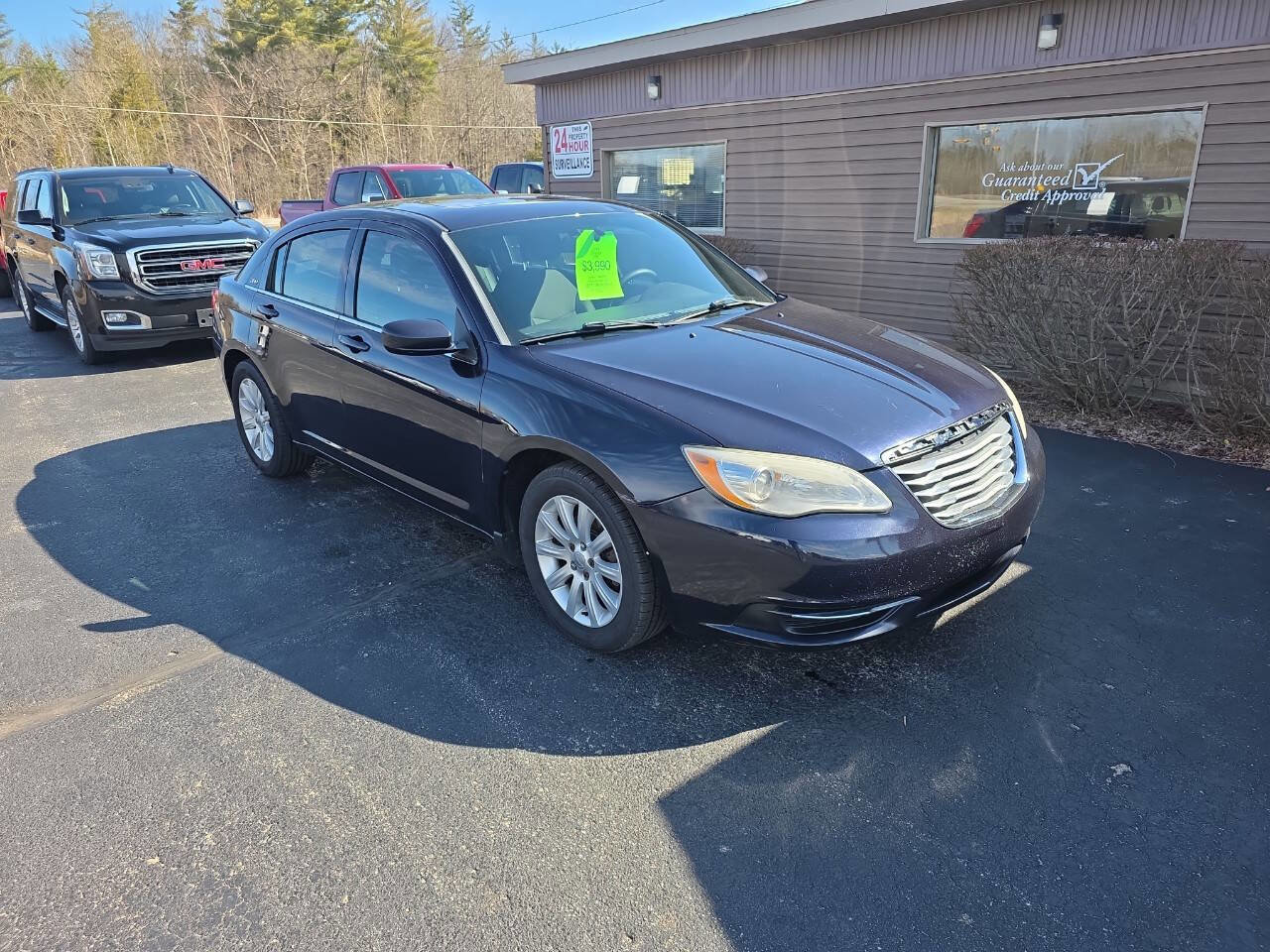Used 2011 Chrysler 200 Touring FWD image 4