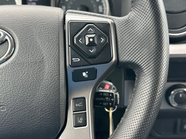 Used 2021 Toyota Tacoma SR5 AWD/4WD image 39