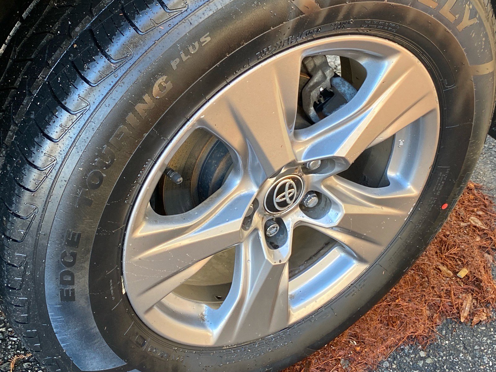 Used 2023 Toyota RAV4 XLE w/ Convenience Package image 22