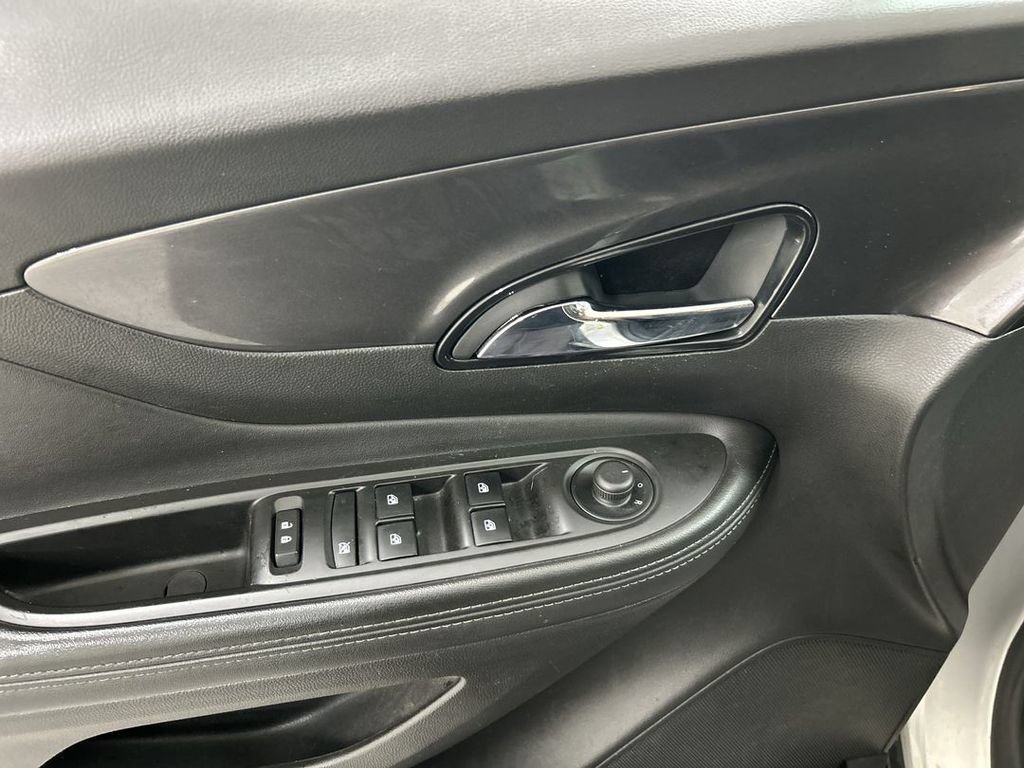 Used 2018 Buick Encore Preferred FWD image 11