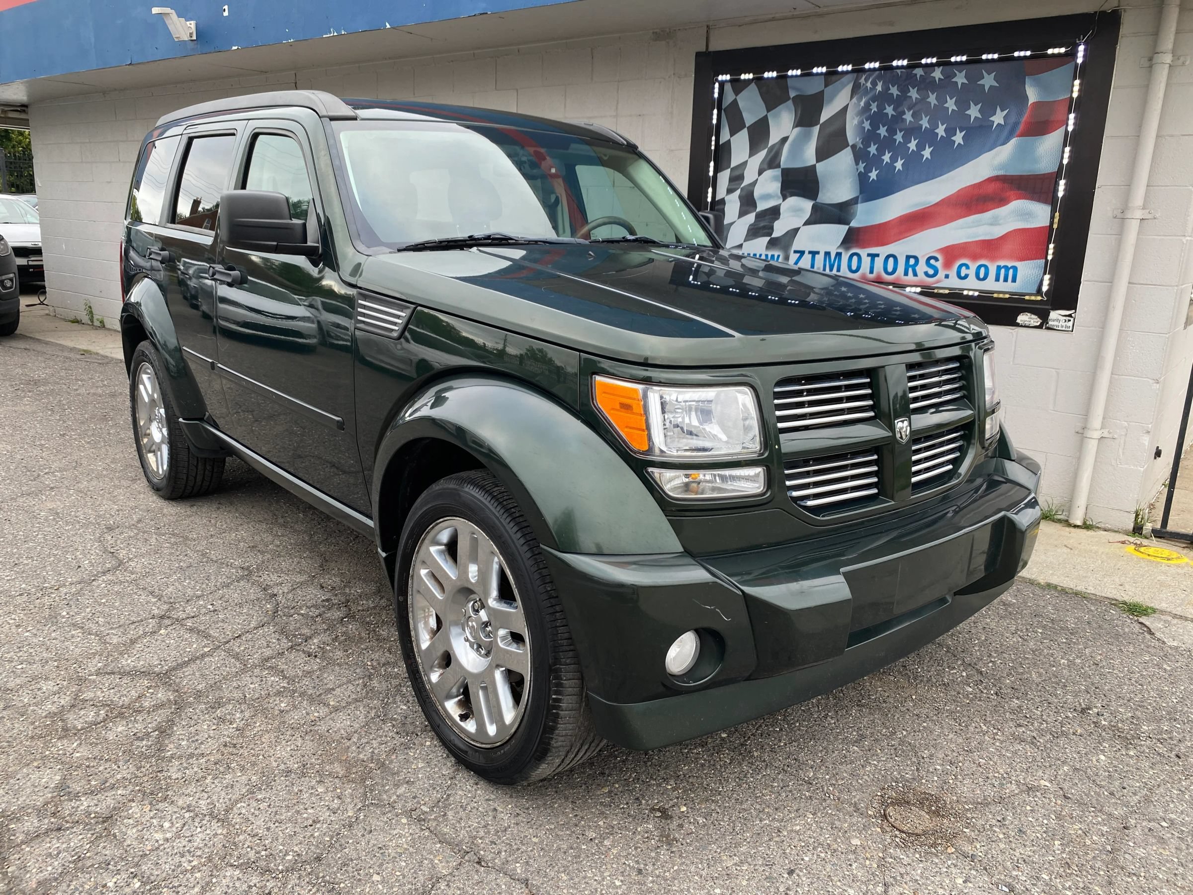 Used 2010 Dodge Nitro Detonator w/ Trailer Tow Group AWD/4WD image 1