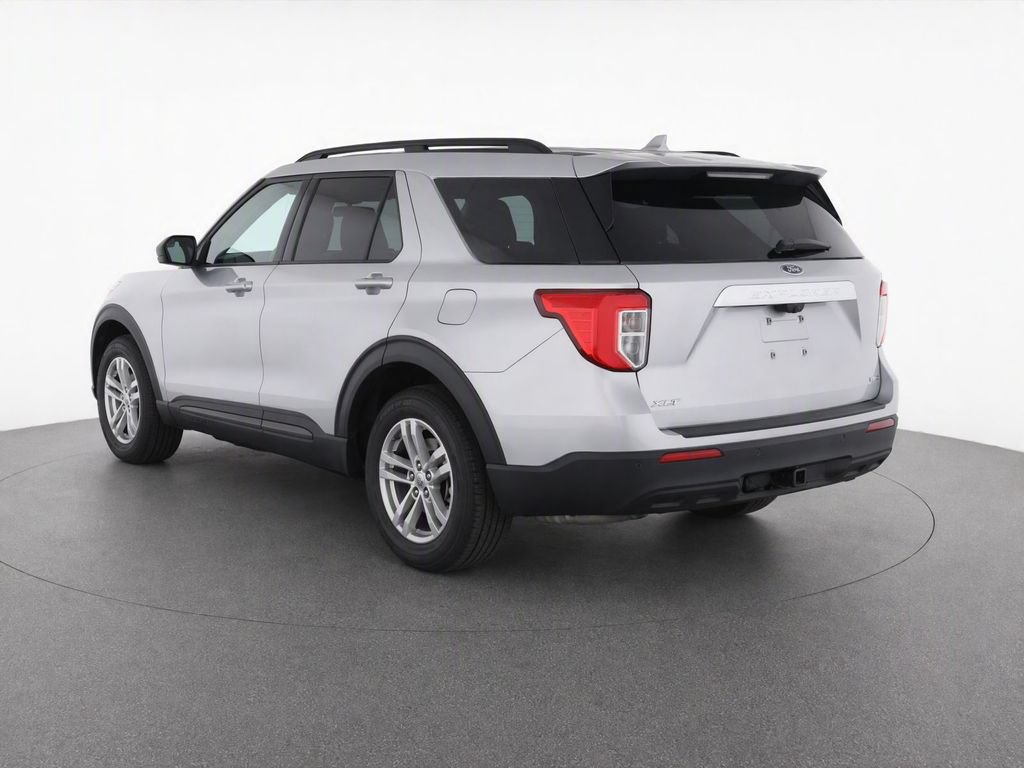 Used 2020 Ford Explorer Limited RWD image 3