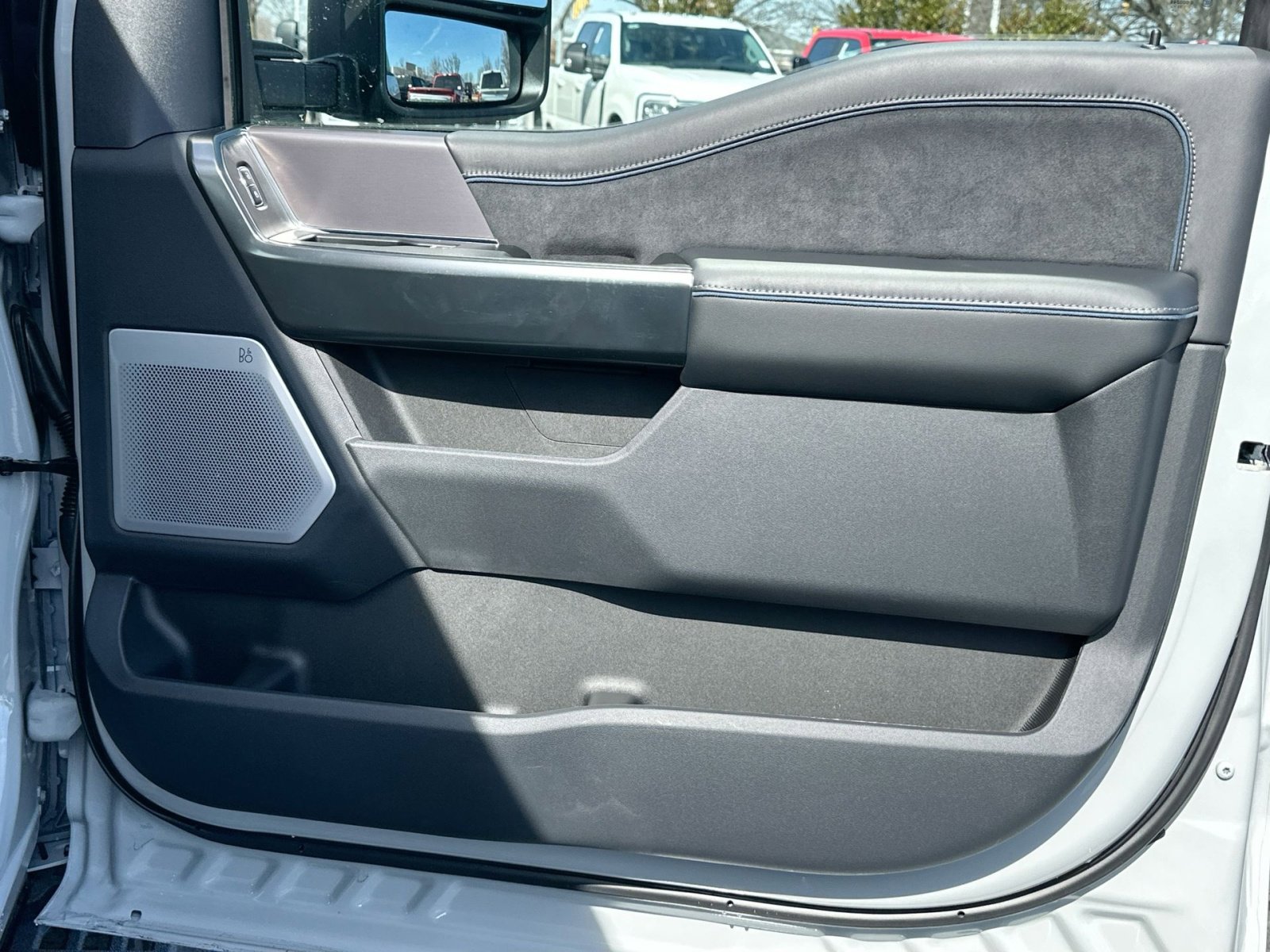 New 2026 Ford F250 Platinum w/ Tremor Off-Road Package image 38