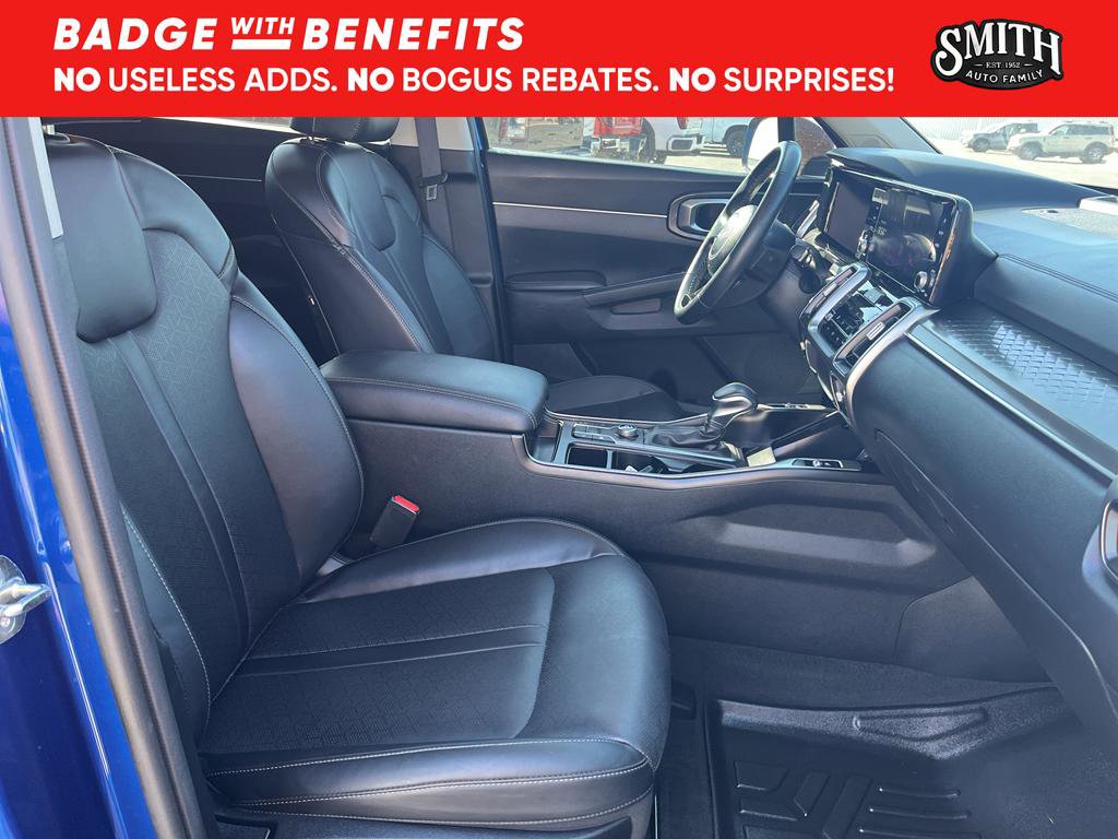 Used 2023 Kia Sorento S image 10