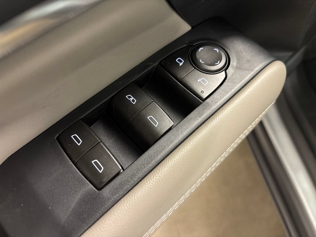 New 2026 GMC Terrain Elevation w/ Elevation Premium Package AWD/4WD image 21