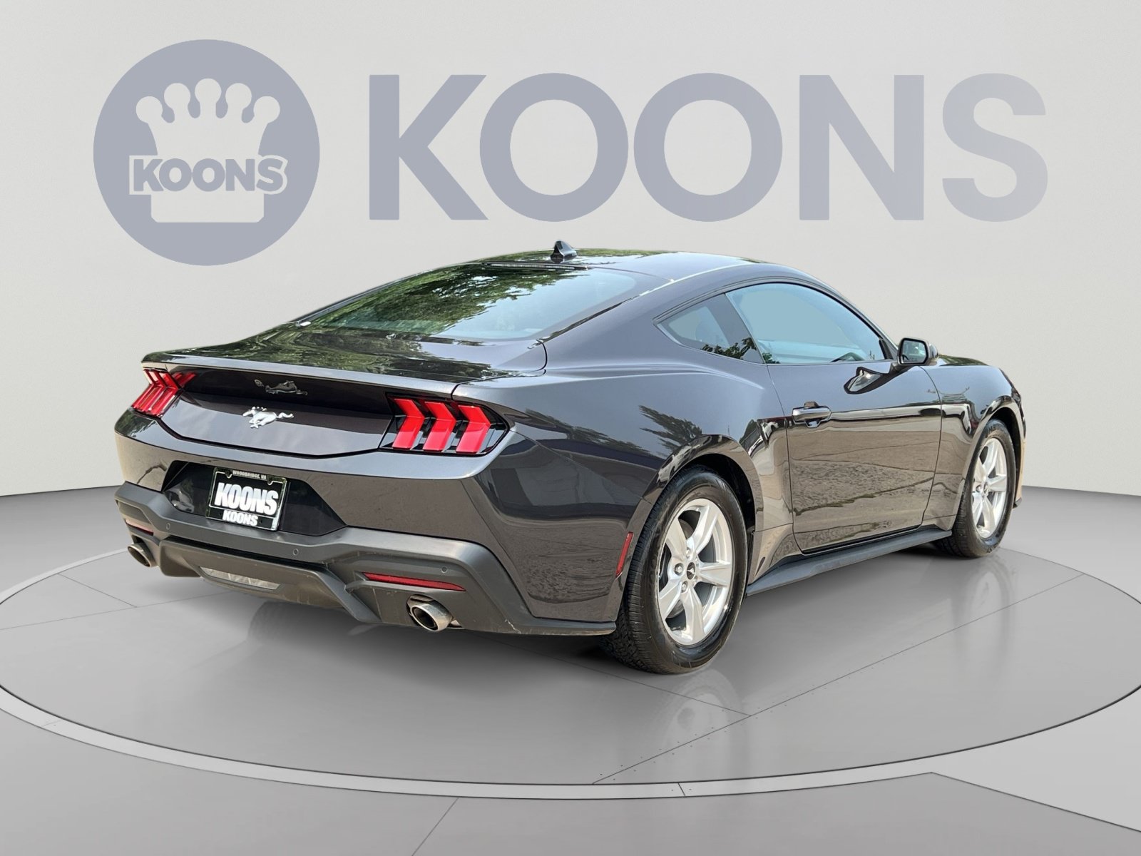 Used 2024 Ford Mustang Coupe RWD image 7