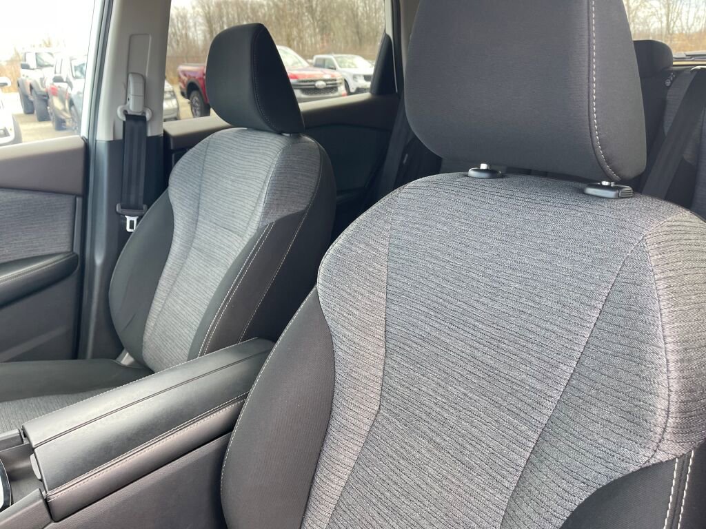 Used 2023 Nissan Rogue SV image 6