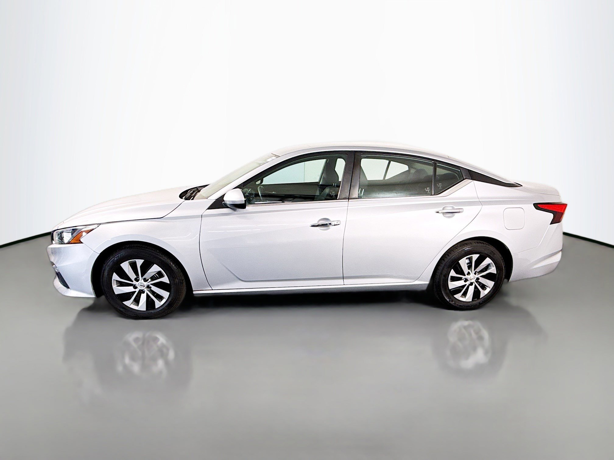 Used 2021 Nissan Altima 2.5 S image 6