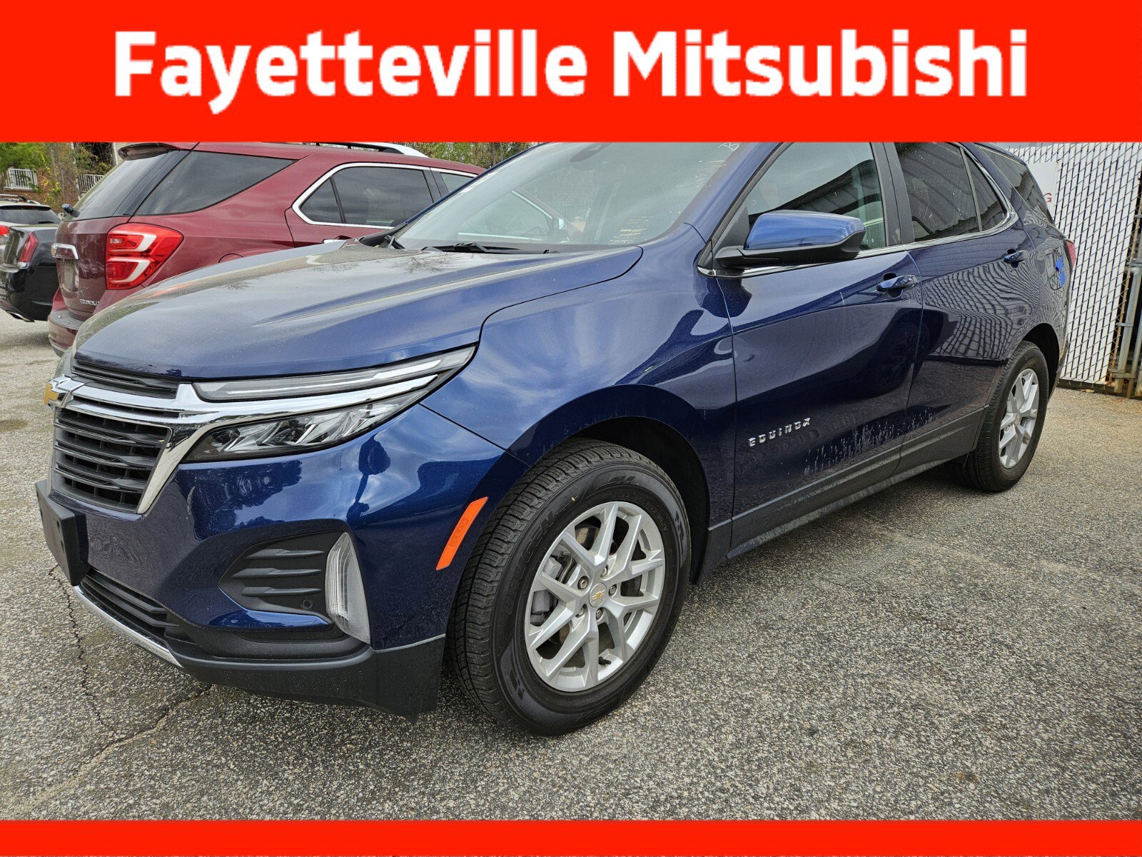 Used 2023 Chevrolet Equinox LT w/ Driver Convenience Package FWD image 9