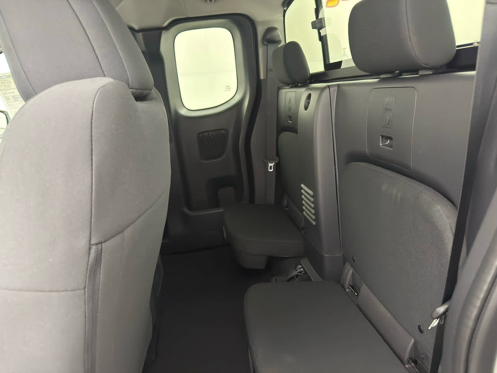 New 2026 Nissan Frontier S image 11