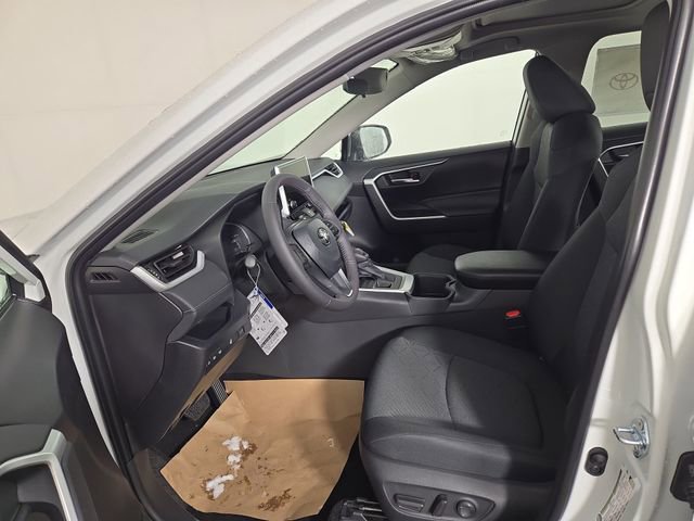 New 2025 Toyota RAV4 XLE image 14