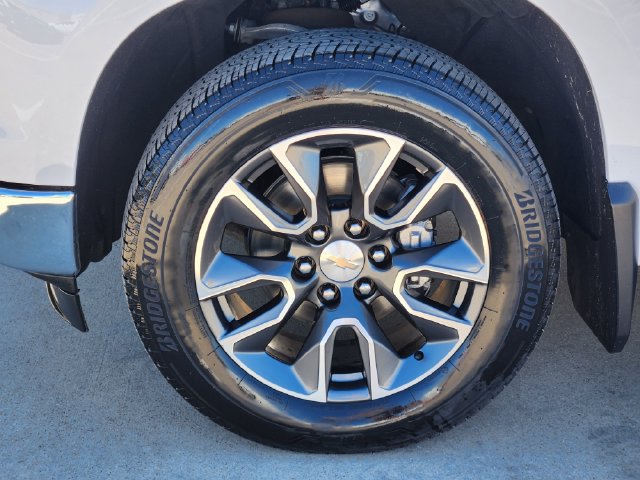 Used 2024 Chevrolet Silverado 1500 LT w/ Leather Package RWD image 18
