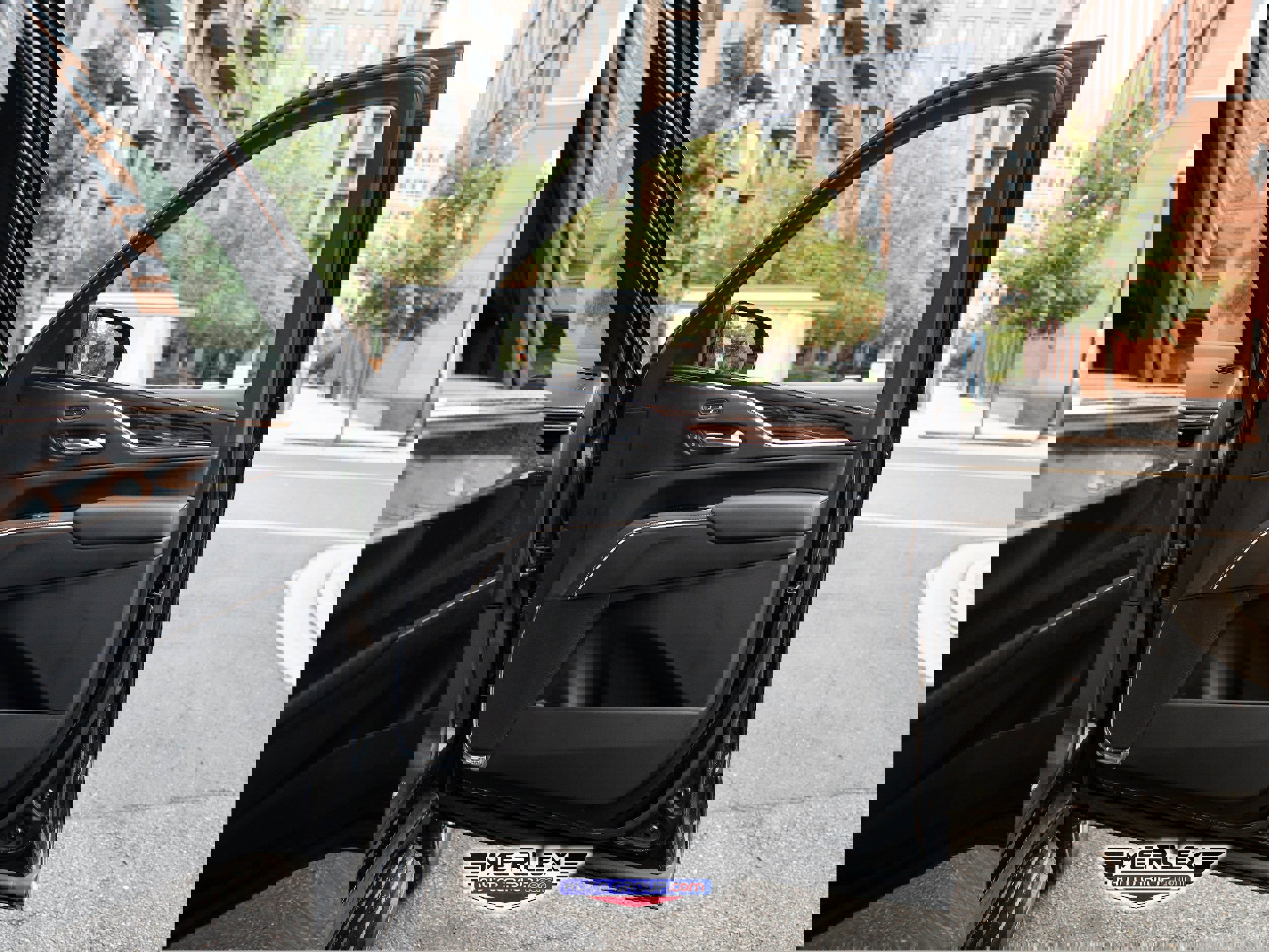 Used 2022 Cadillac Escalade ESV Premium Luxury image 47