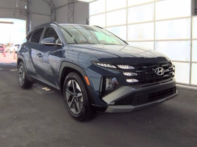 Certified 2025 Hyundai Tucson SEL FWD image 3