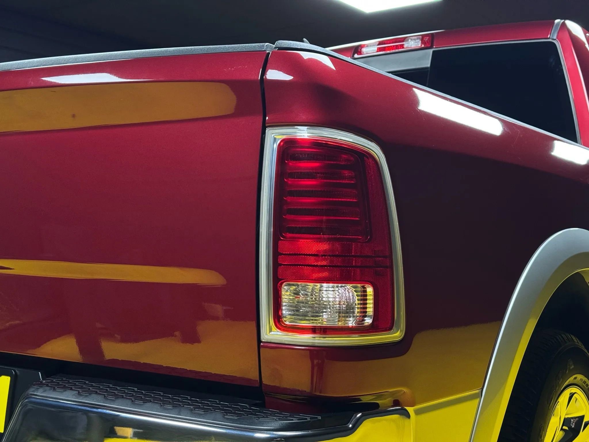 Used 2014 RAM 1500 Laramie image 8