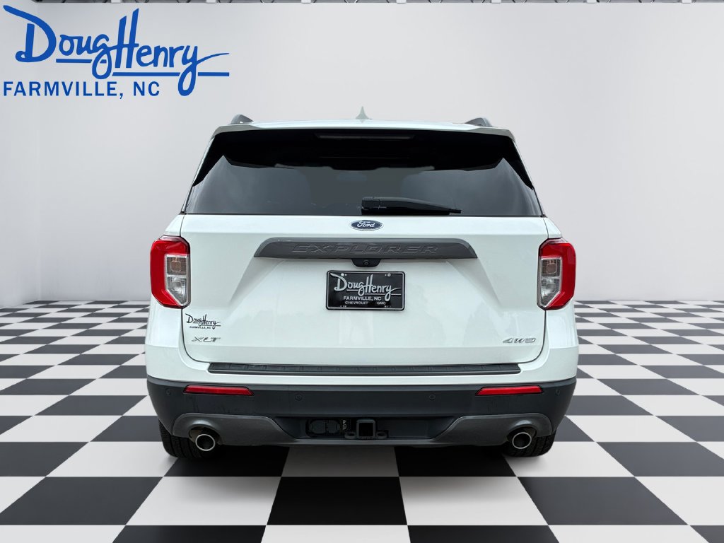Used 2021 Ford Explorer XLT w/ Equipment Group 202A AWD/4WD image 4