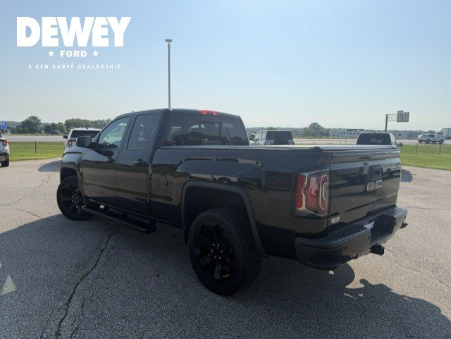Used 2017 GMC Sierra 1500 SLT w/ All Terrain Package AWD/4WD image 6