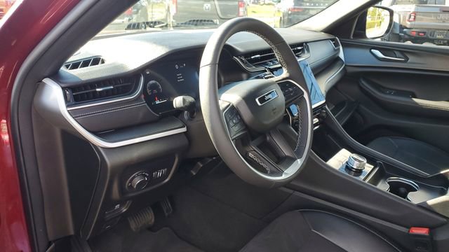 Certified 2024 Jeep Grand Cherokee L Altitude image 6