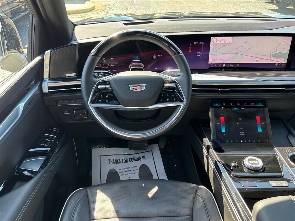 Used 2026 Cadillac Escalade Sport AWD/4WD image 23