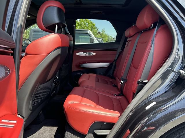 Used 2026 Genesis GV70 2.5T Sport Prestige AWD/4WD image 18