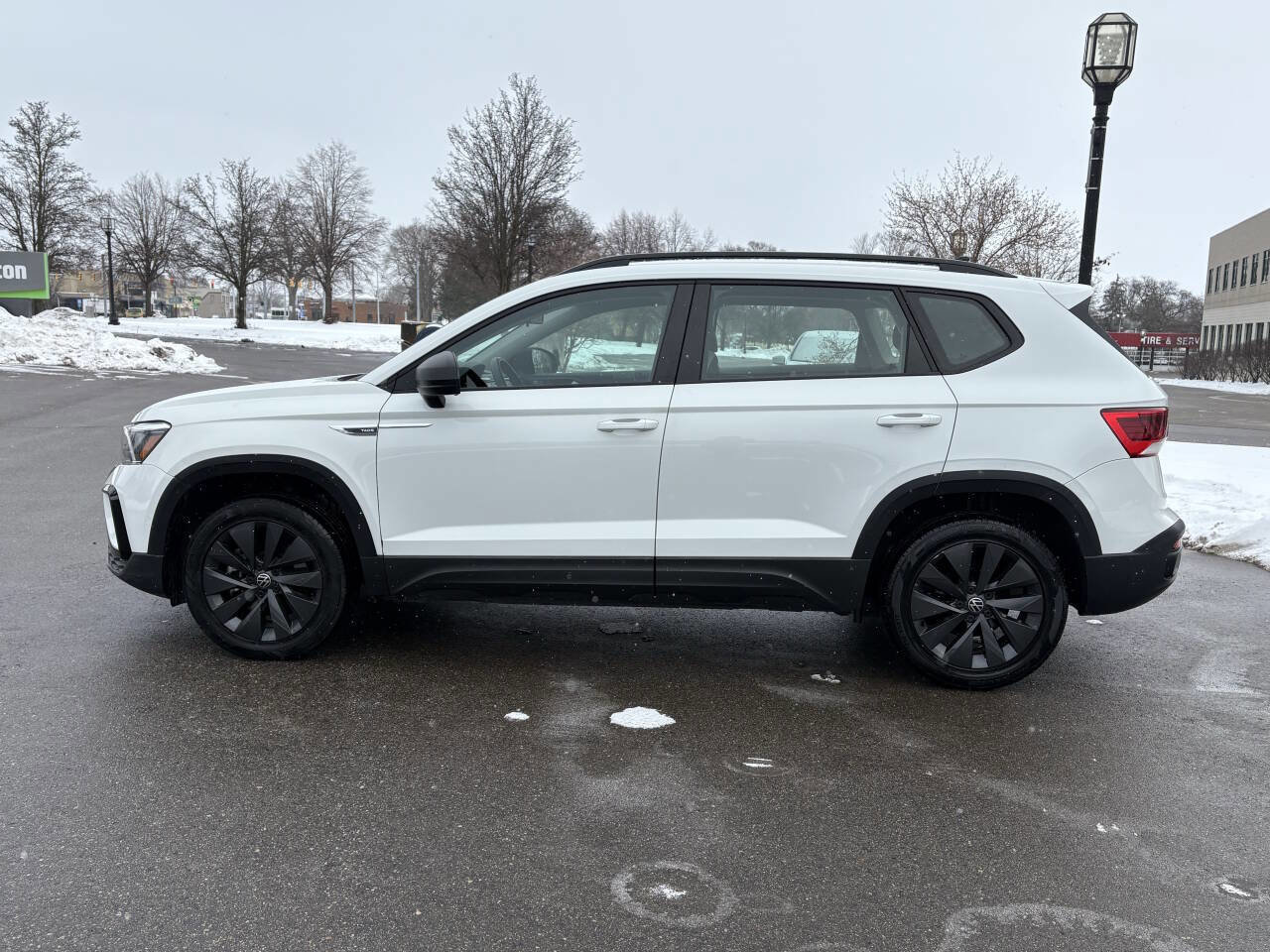 Used 2022 Volkswagen Taos S w/ IQ Drive S Package image 14