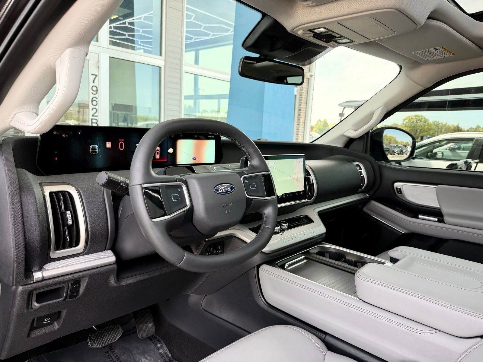 Used 2025 Ford Expedition Active image 21