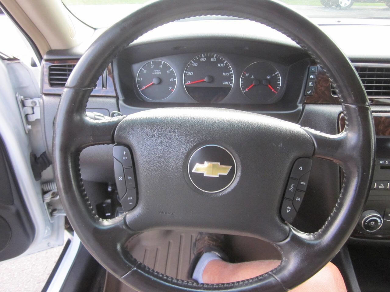 Used 2012 Chevrolet Impala LT FWD image 20